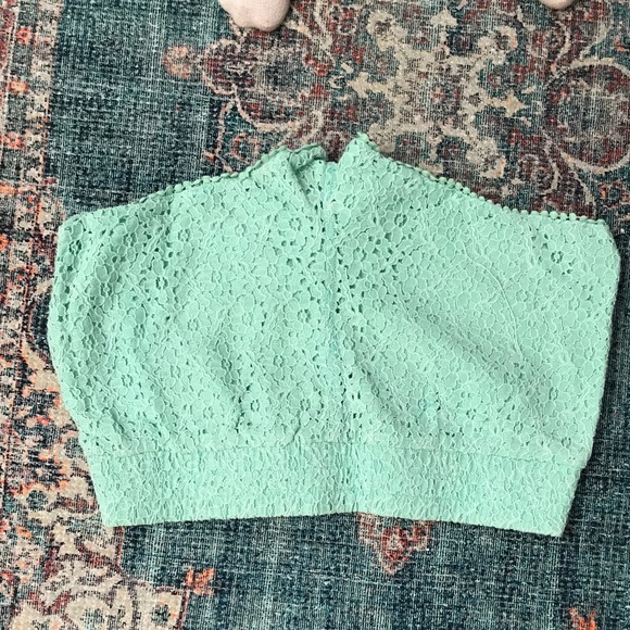 Pale Green Lace Shorts - Picture 4 of 4